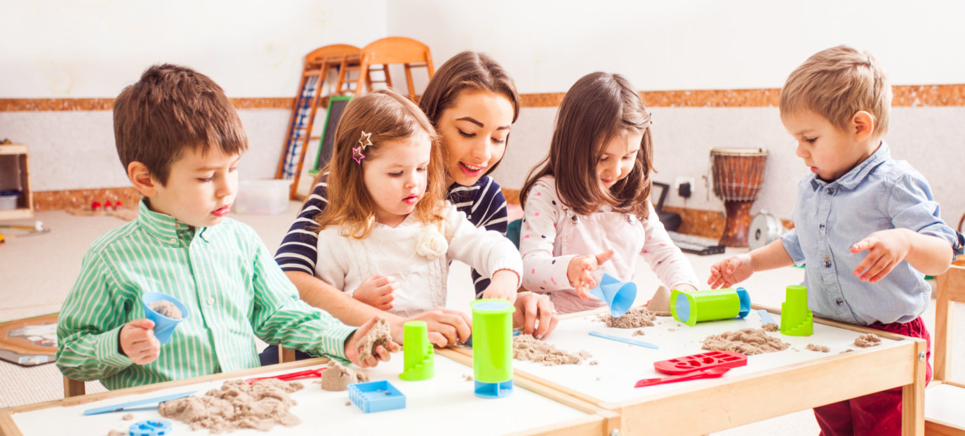 woman play with her students